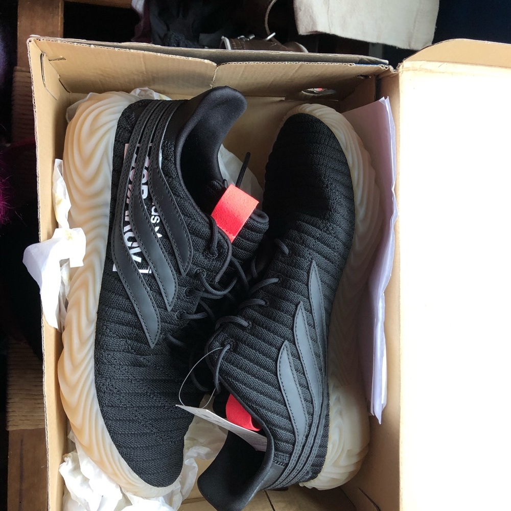 Limited edition Adidas- Sobakov pack